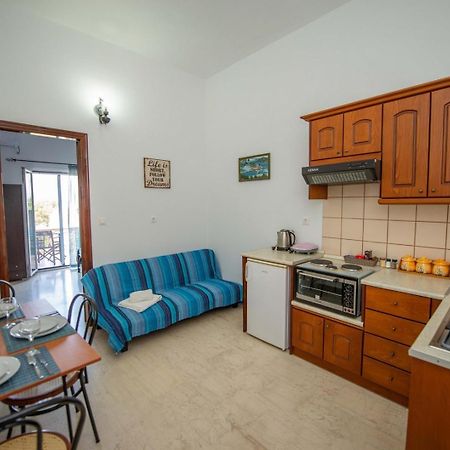 Lena'S Apartments Astrakeri Екстер'єр фото