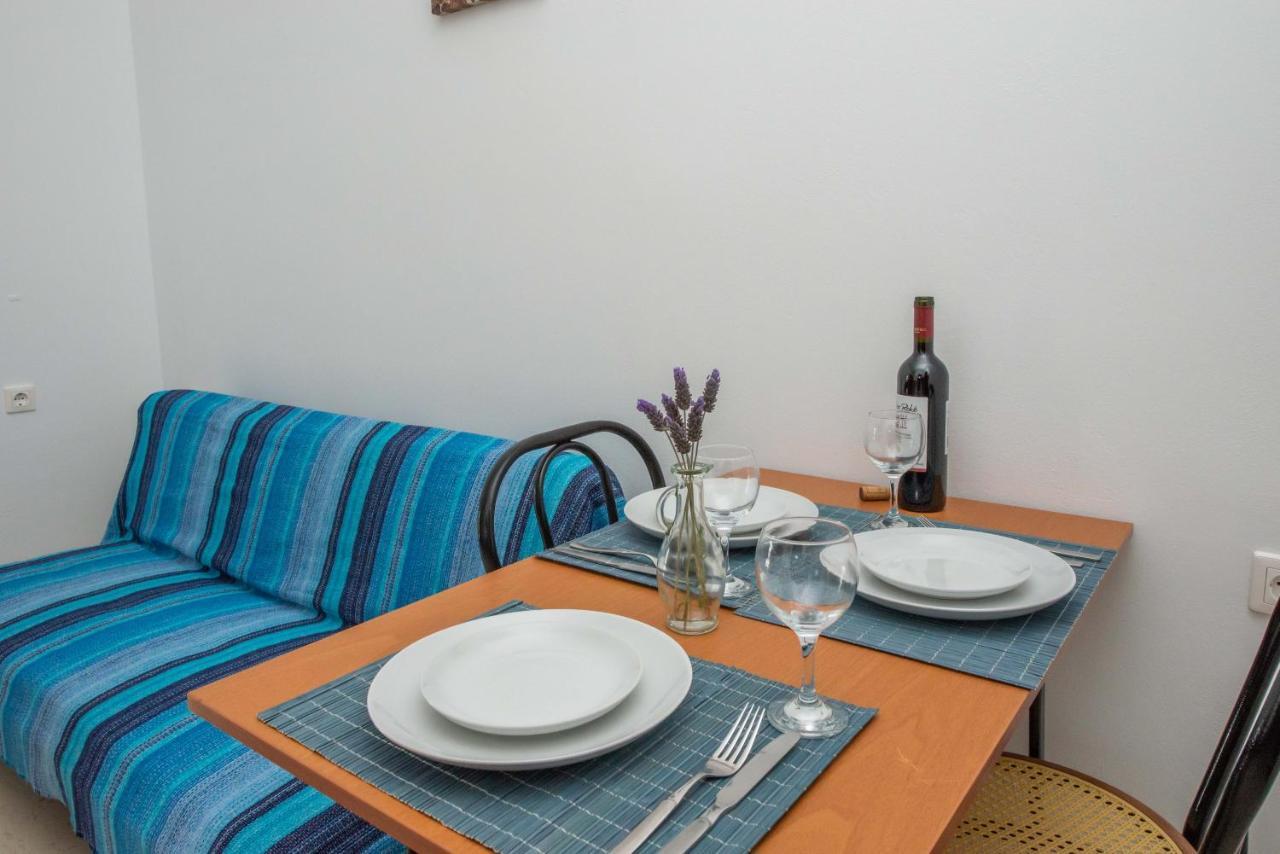 Lena'S Apartments Astrakeri Екстер'єр фото