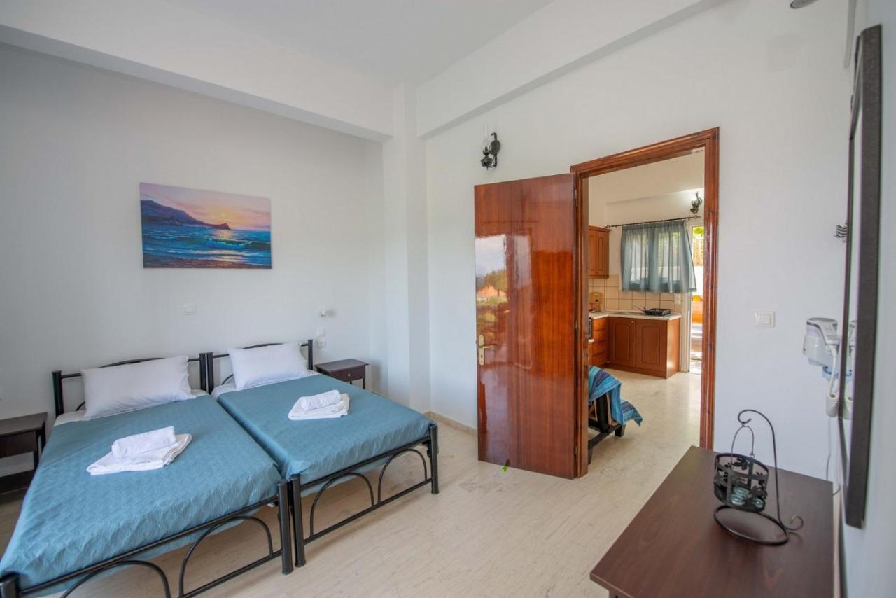 Lena'S Apartments Astrakeri Екстер'єр фото