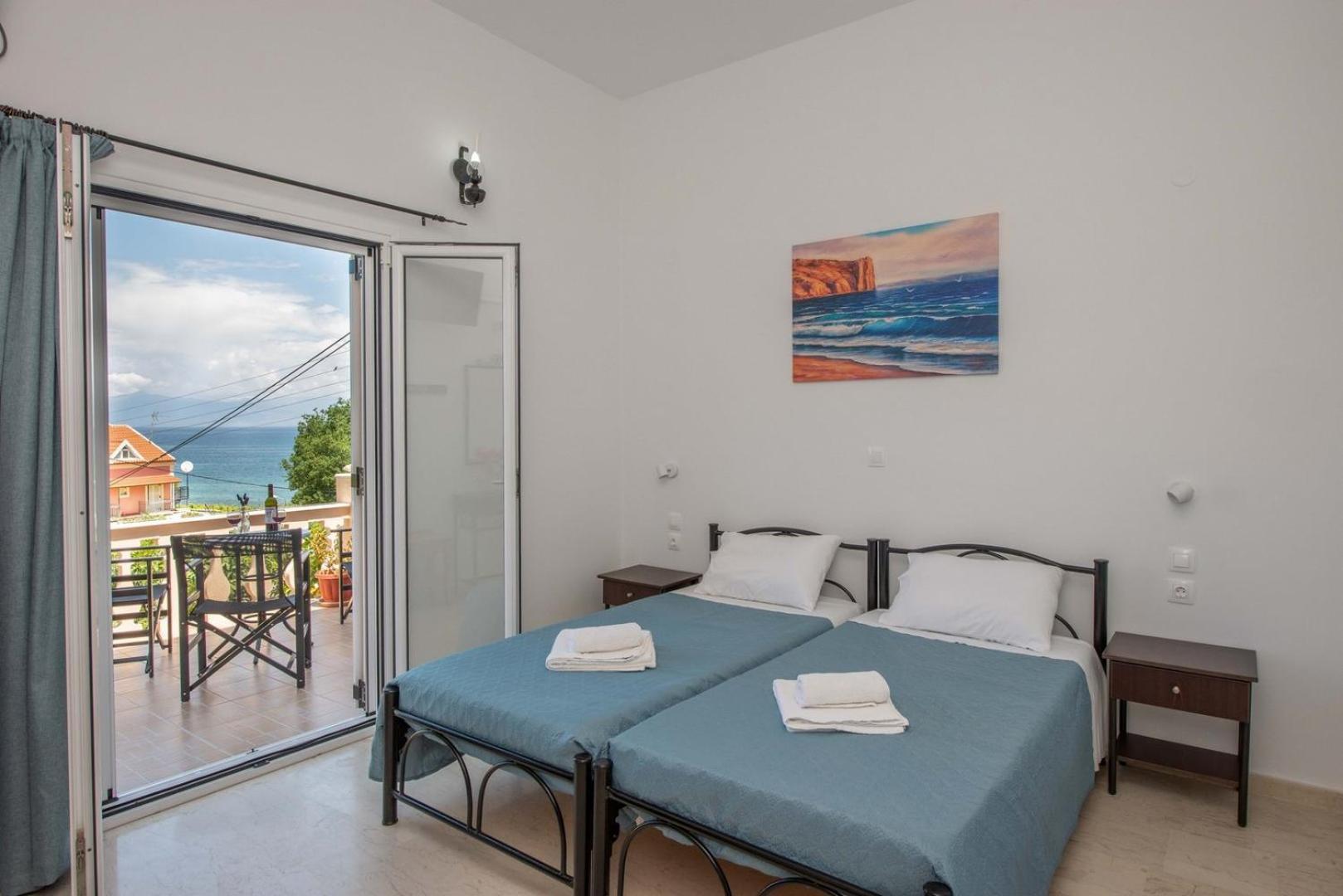 Lena'S Apartments Astrakeri Екстер'єр фото